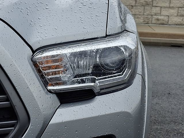 Used 2023 Toyota Tacoma TRD Sport w/ Advanced Technology Package image 9