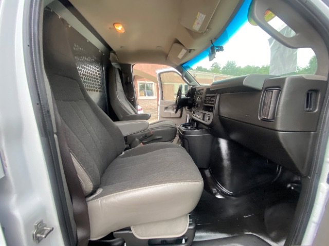 Used 2023 Chevrolet Express 2500 w/ Driver Convenience Package image 25