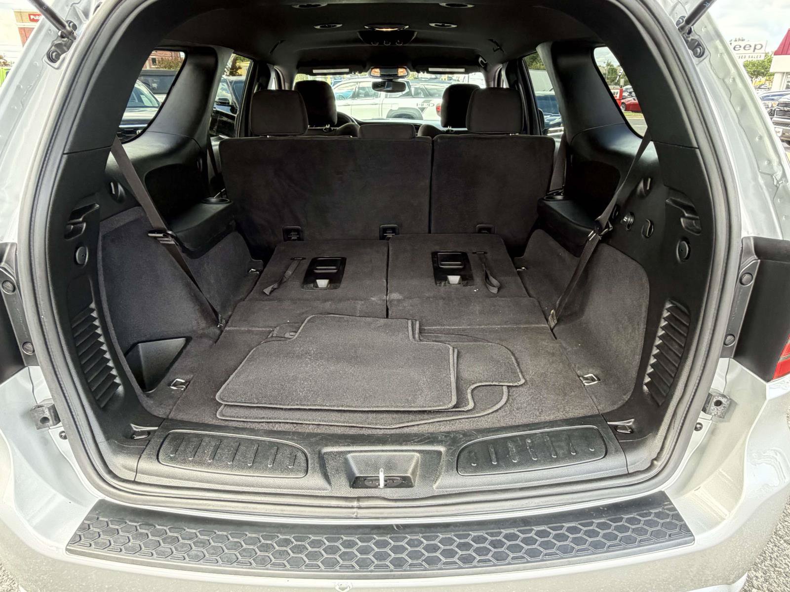Used 2024 Dodge Durango SXT w/ SXT Blacktop Group AWD/4WD image 35