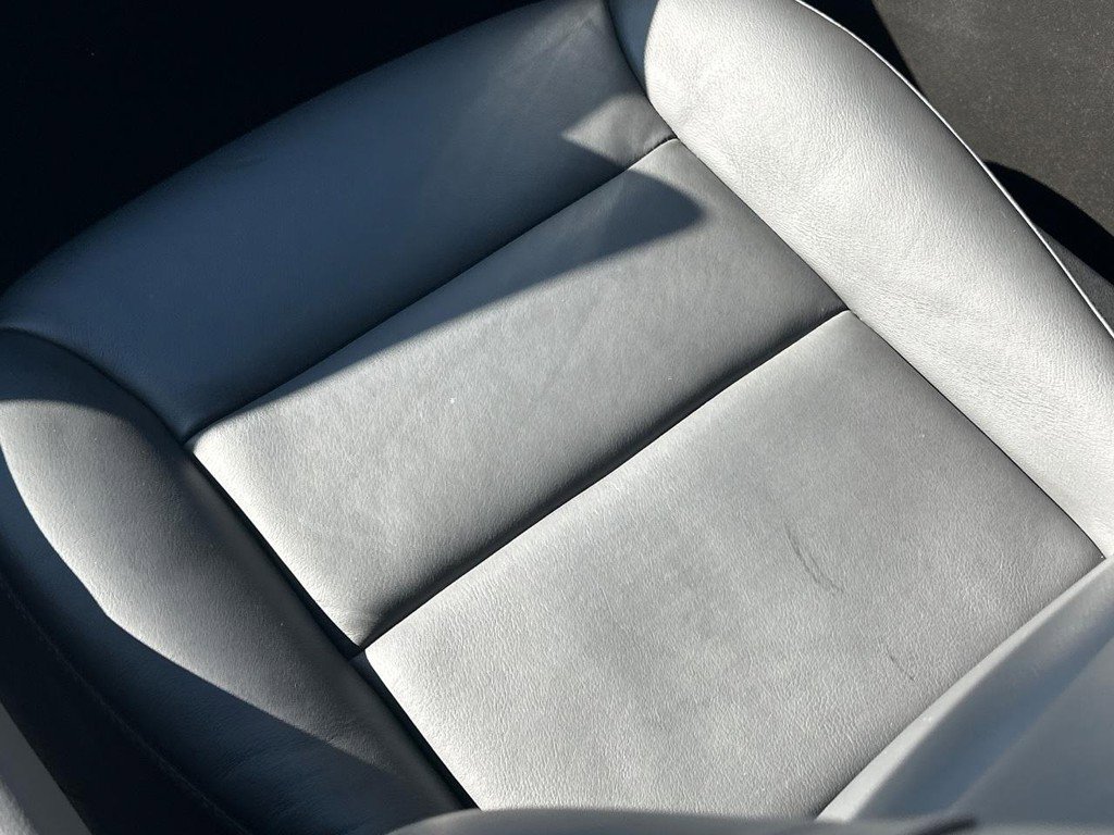 Certified 2025 Cadillac XT4 Premium Luxury image 12