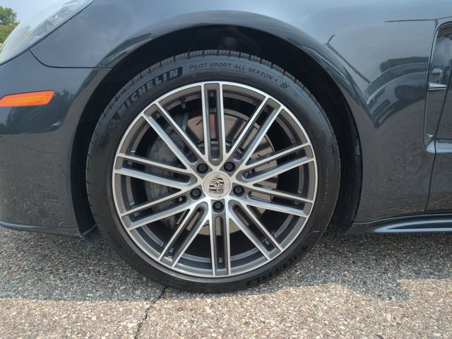 Used 2018 Porsche Panamera 4S AWD/4WD image 21