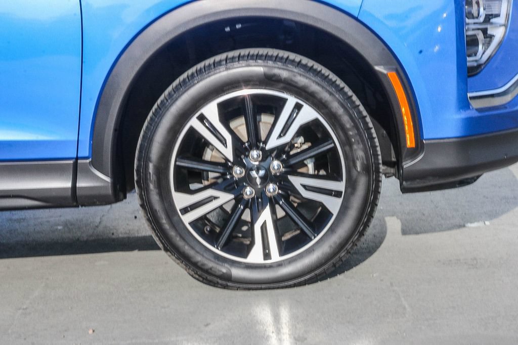 Used 2024 Mitsubishi Eclipse Cross SE AWD/4WD image 11