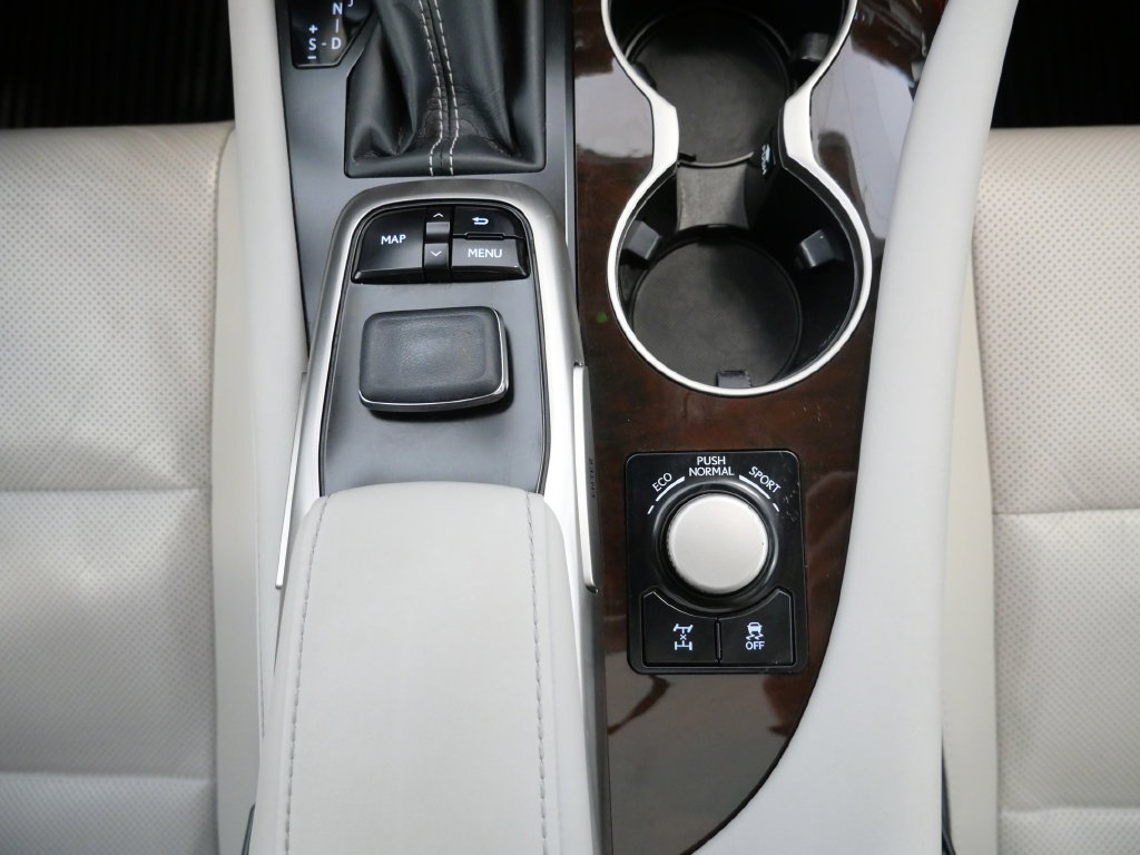 Used 2019 Lexus RX 350 AWD w/ Navigation Package image 34