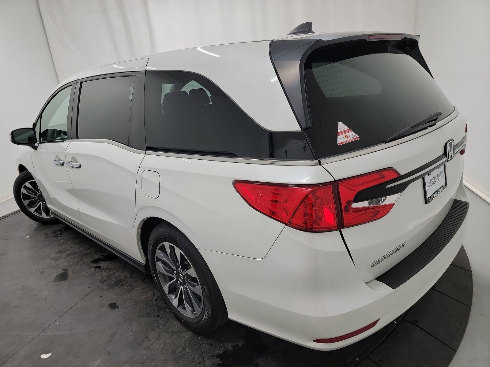 Used 2023 Honda Odyssey EX-L image 6
