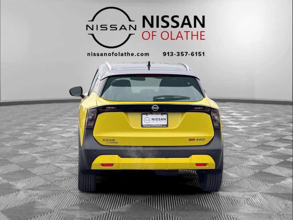 Certified 2025 Nissan Kicks SR image 25