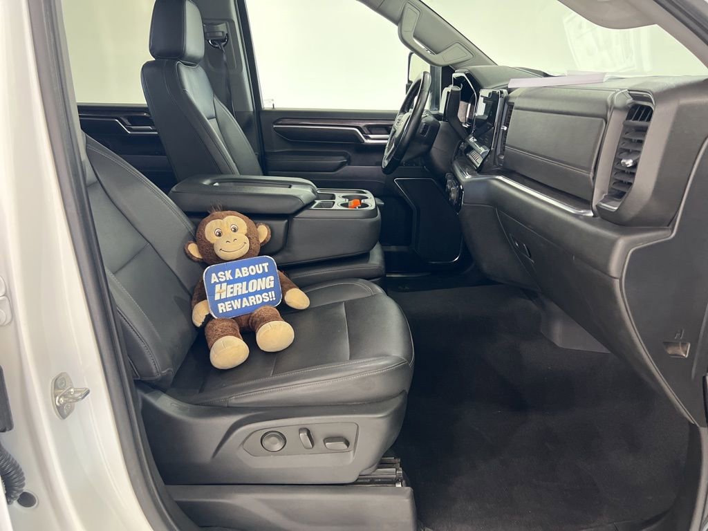 Used 2024 Chevrolet Silverado 2500 LTZ image 24