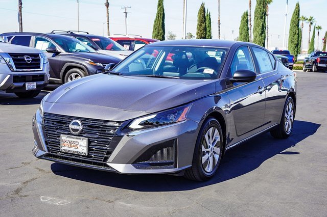 New 2025 Nissan Altima 2.5 S image 4