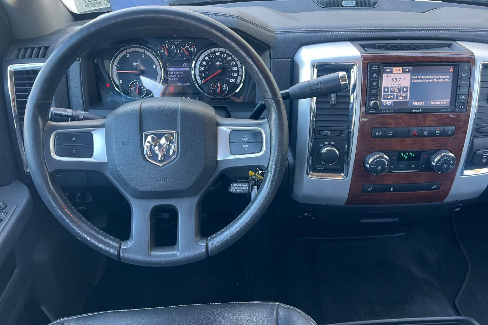 Used 2010 Dodge Ram 2500 Truck Laramie AWD/4WD image 14