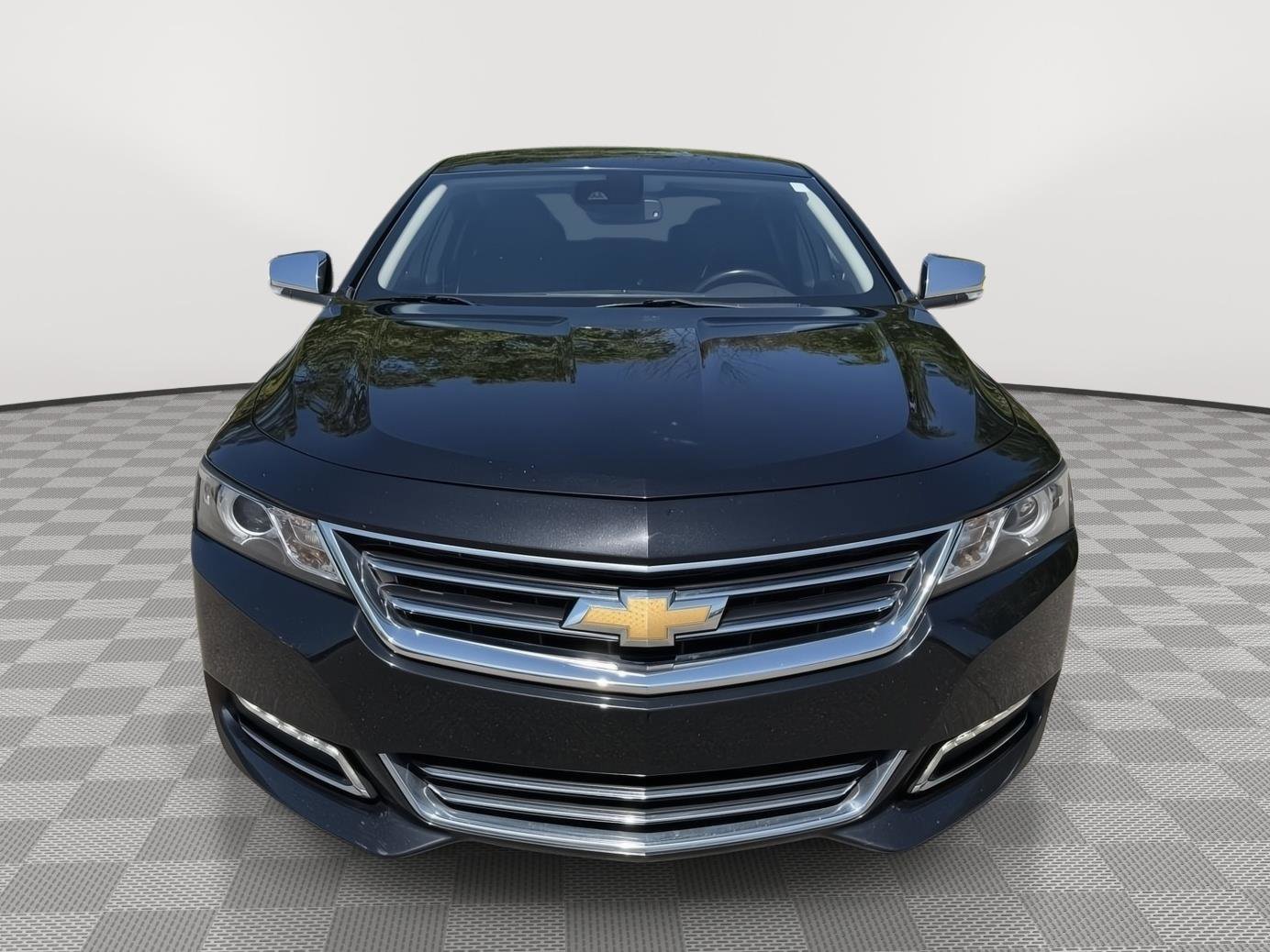 Used 2016 Chevrolet Impala LTZ w/ Enhanced Convenience Package FWD image 3