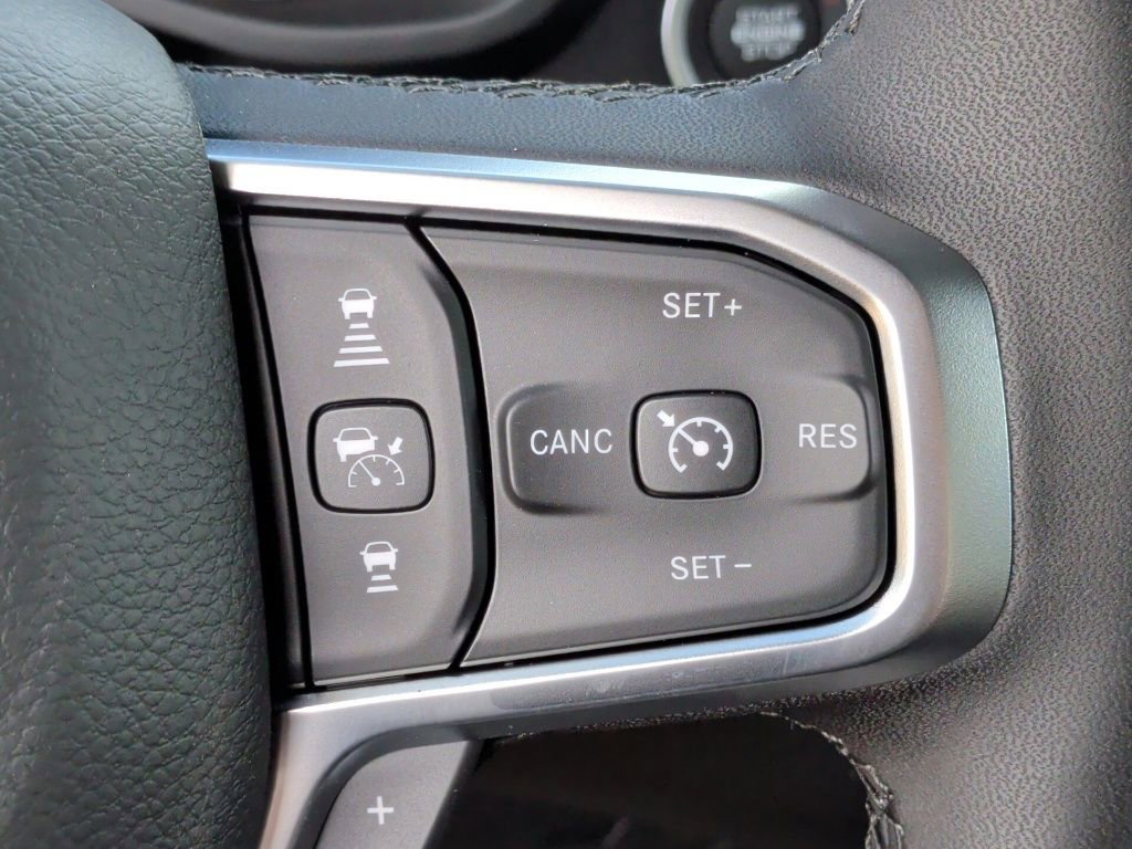 New 2026 RAM 1500 4x4 Crew Cab image 16