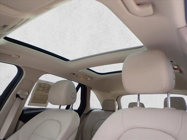 Used 2021 Mercedes-Benz GLC 300 4MATIC image 14