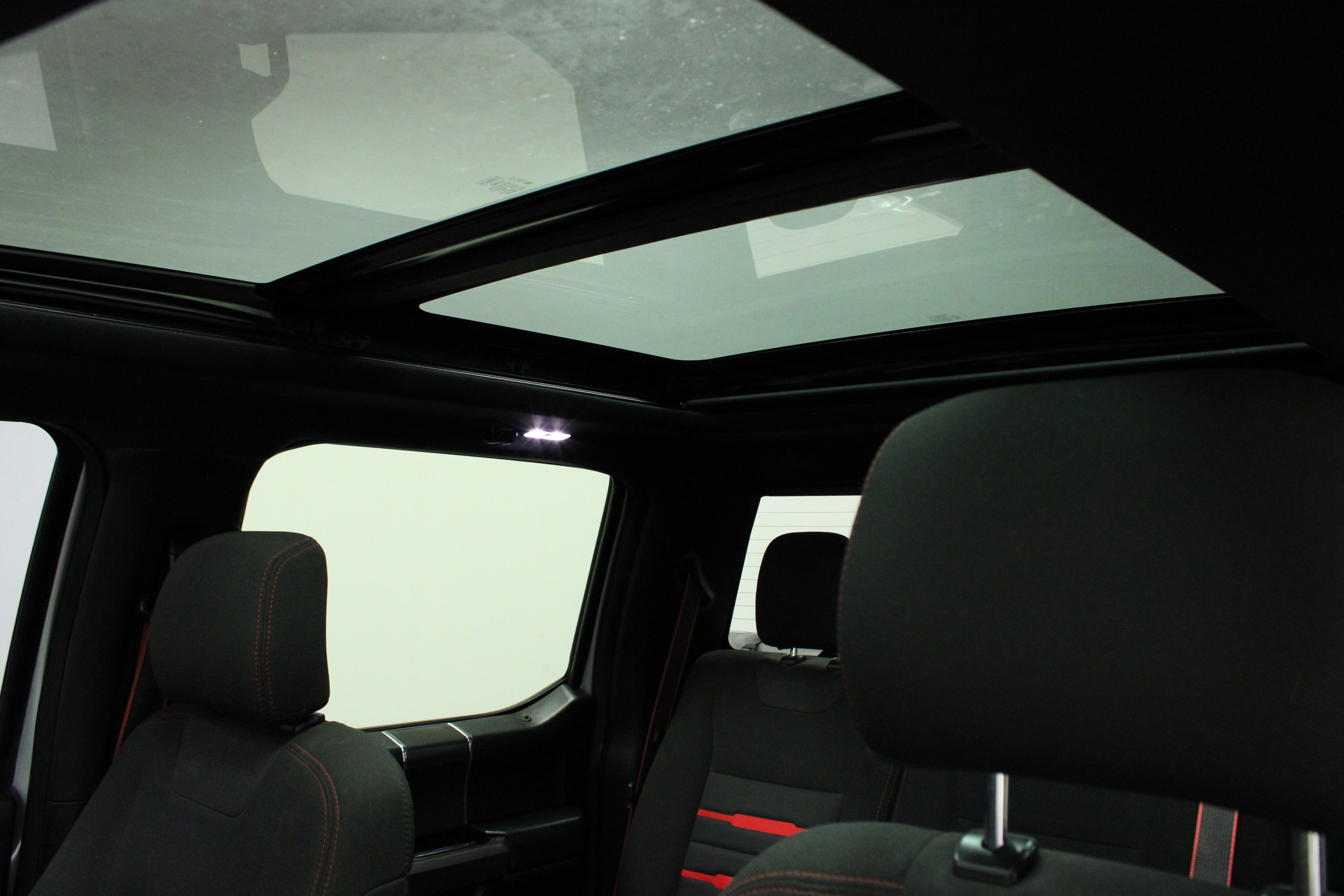 Used 2017 Ford F150 XLT w/ Equipment Group 302A Luxury image 10