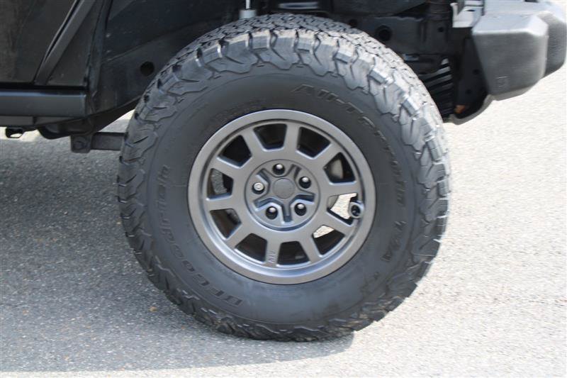 Used 2013 Jeep Wrangler Unlimited Sport AWD/4WD image 9