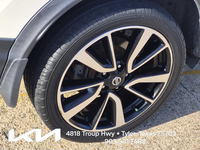 Used 2018 Nissan Rogue Sport SL w/ SL Premium Package FWD image 8