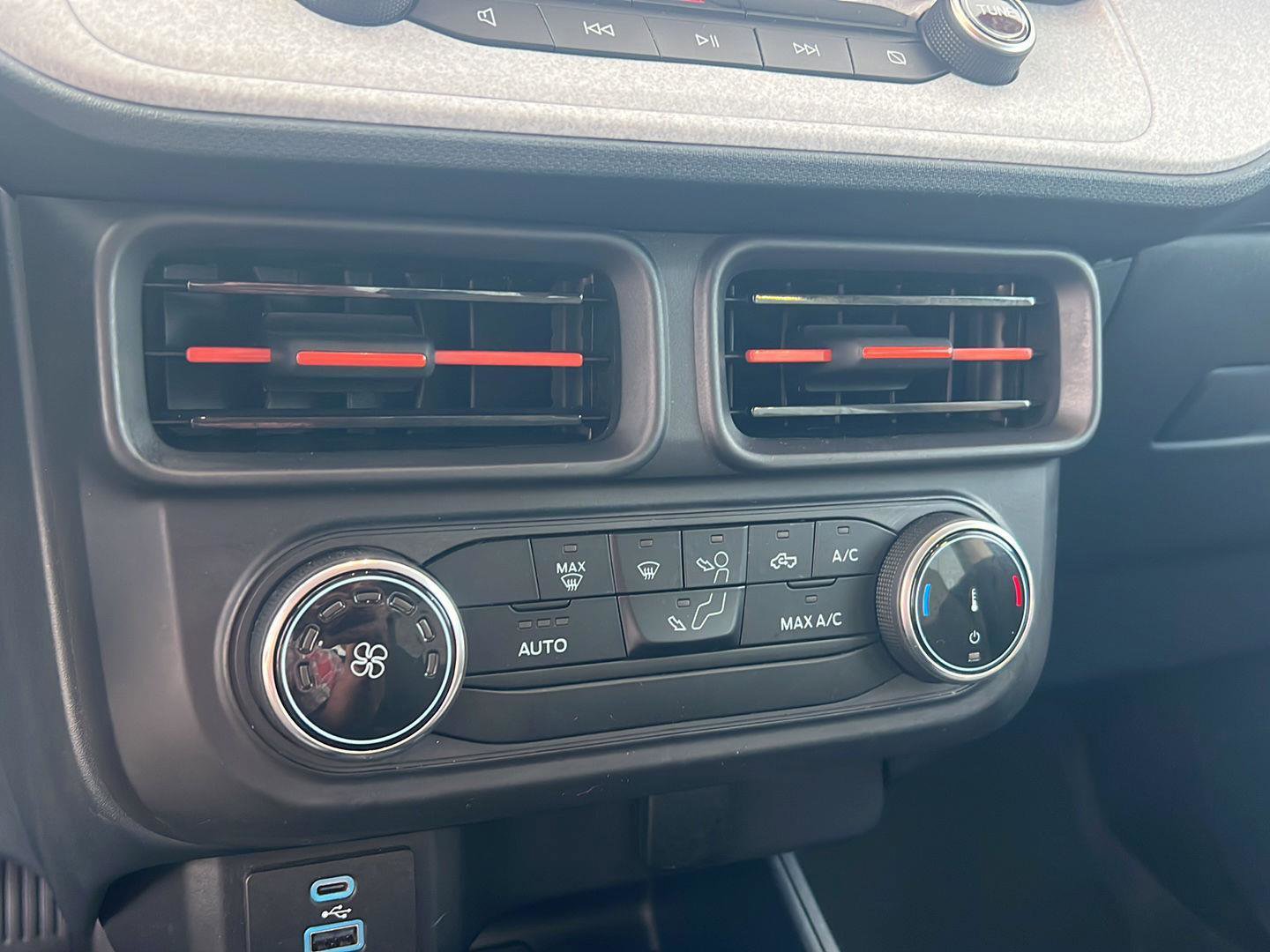 Used 2023 Ford Maverick XLT w/ Equipment Group 300A Standard AWD/4WD image 27