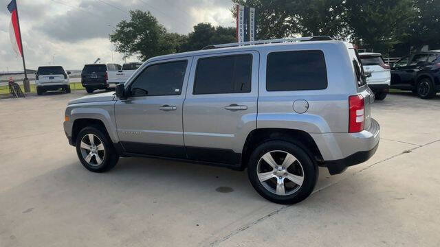Used 2017 Jeep Patriot High Altitude AWD/4WD image 6