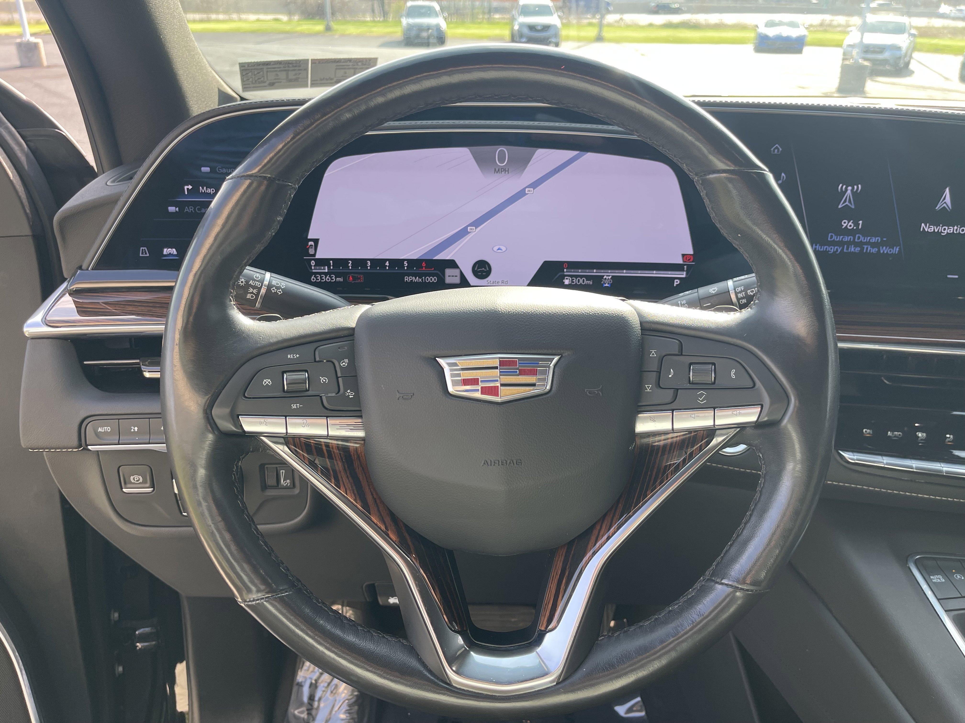 Used 2023 Cadillac Escalade Premium Luxury AWD/4WD image 14