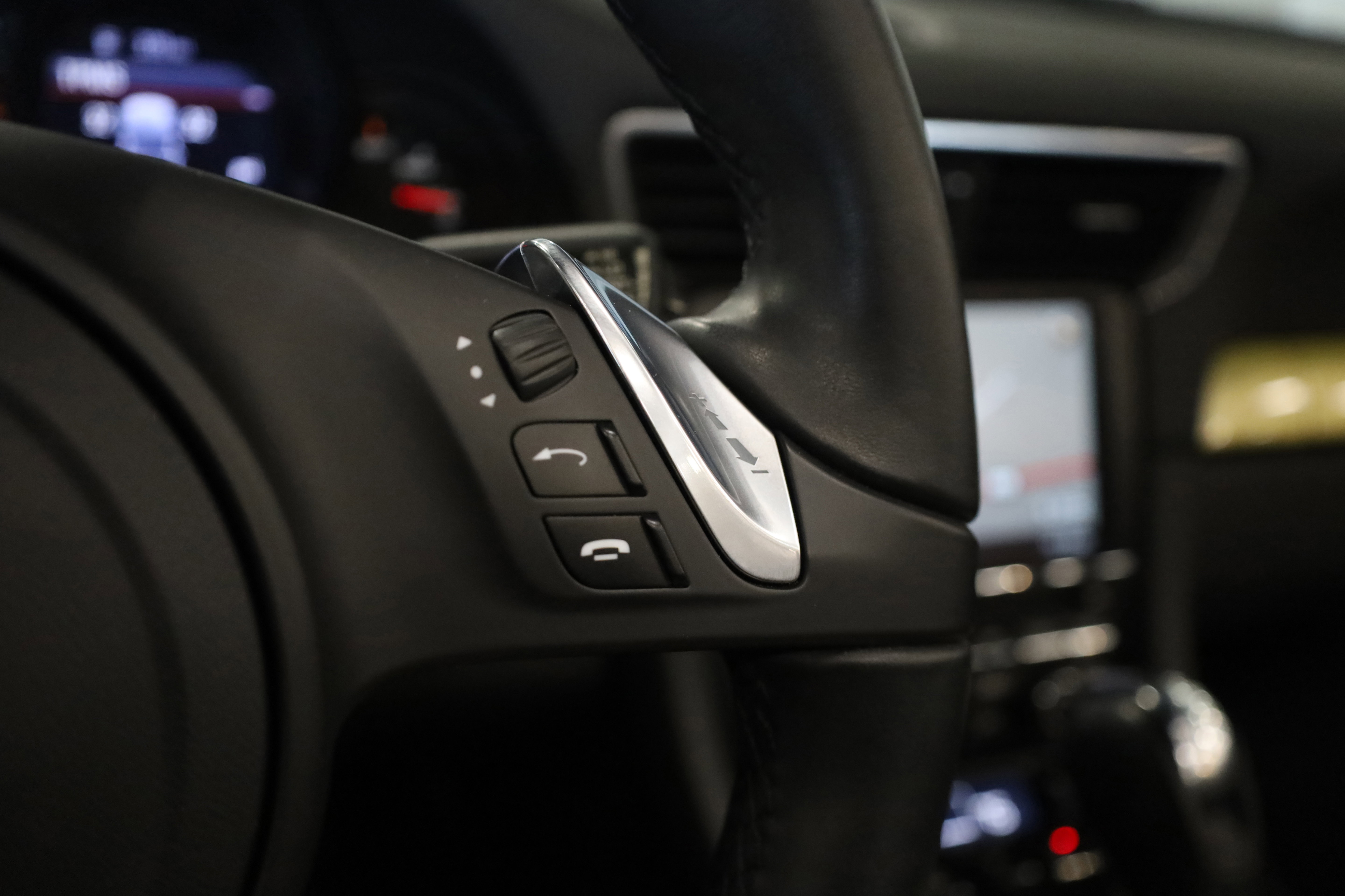 Used 2013 Porsche 911 Carrera image 28