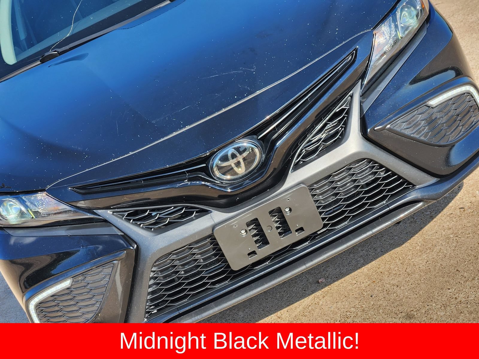 Used 2023 Toyota Camry SE w/ Convenience Package FWD image 8