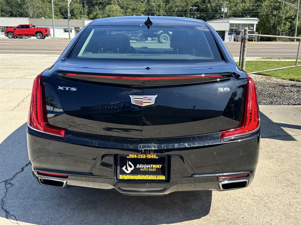 Used 2018 Cadillac XTS Luxury FWD image 6