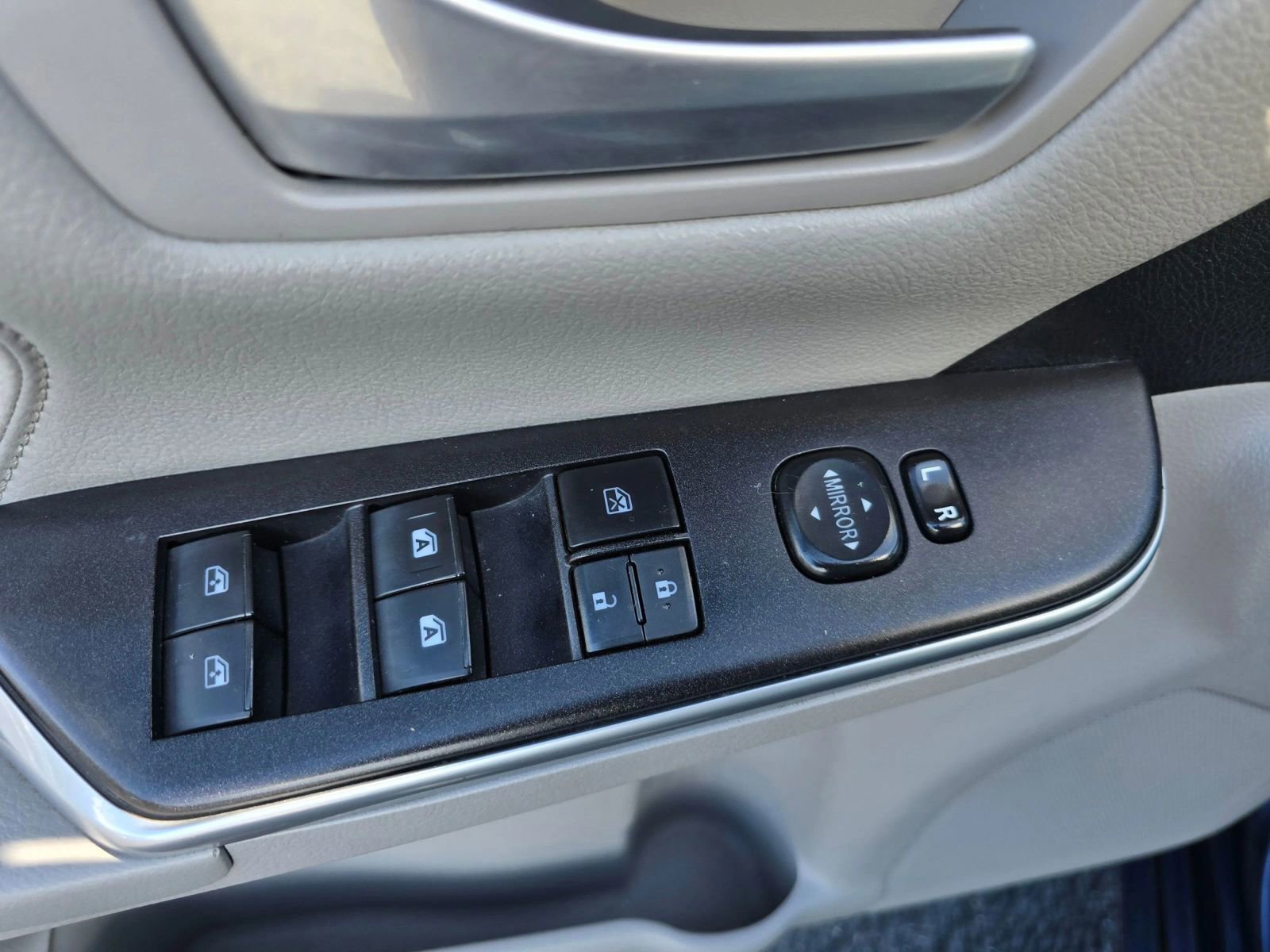 Used 2016 Toyota Camry XLE FWD image 20