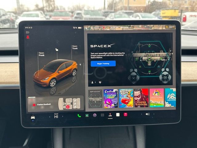 Used 2022 Tesla Model Y Long Range image 18