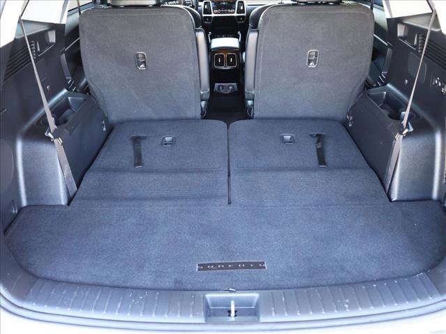 Used 2023 Kia Sorento EX AWD/4WD image 6