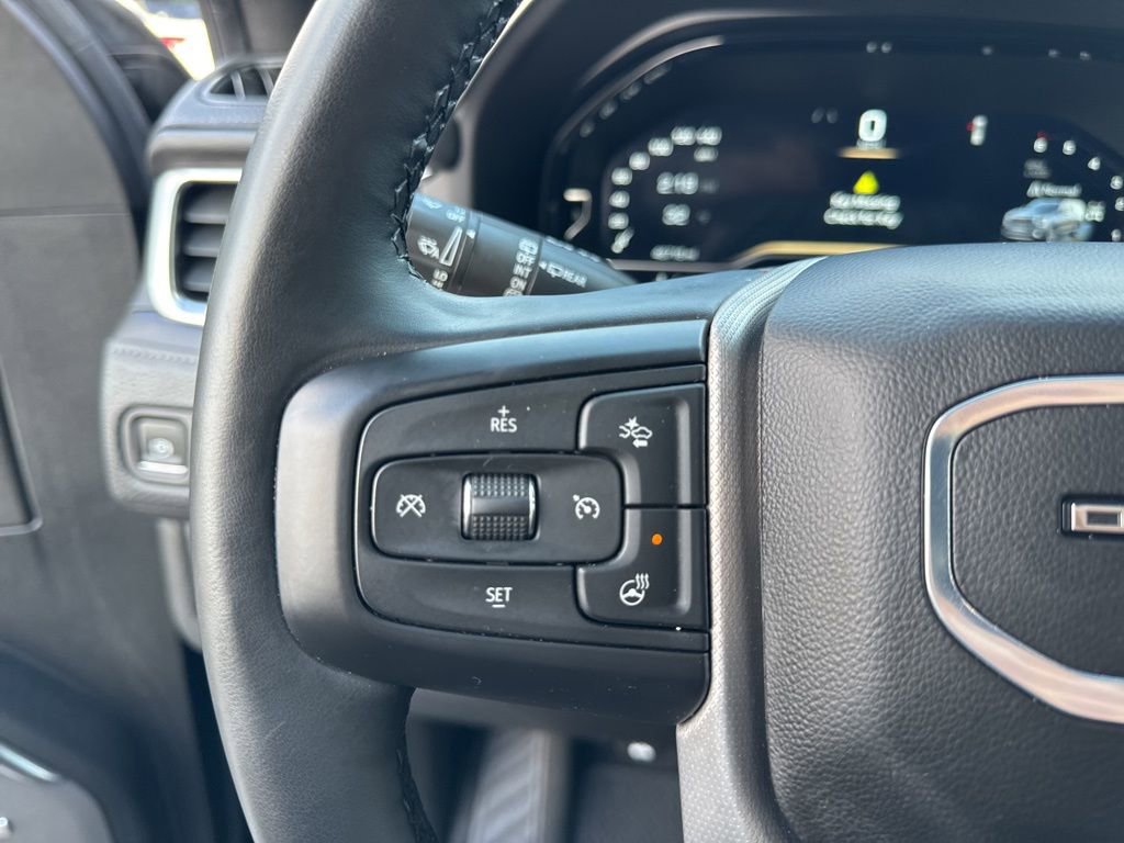 Used 2024 GMC Yukon XL Denali image 15