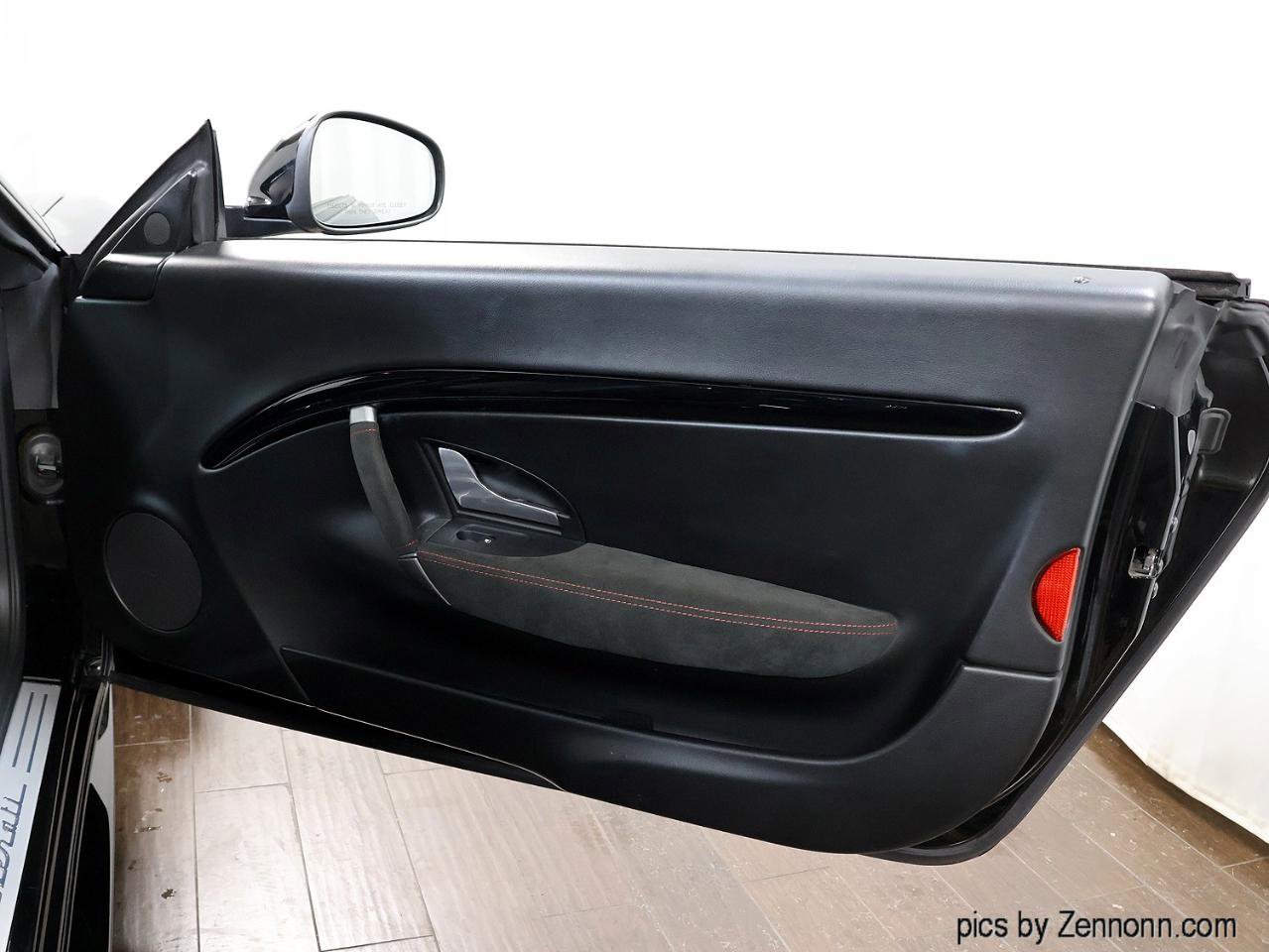 Used 2015 Maserati GranTurismo Sport RWD image 29