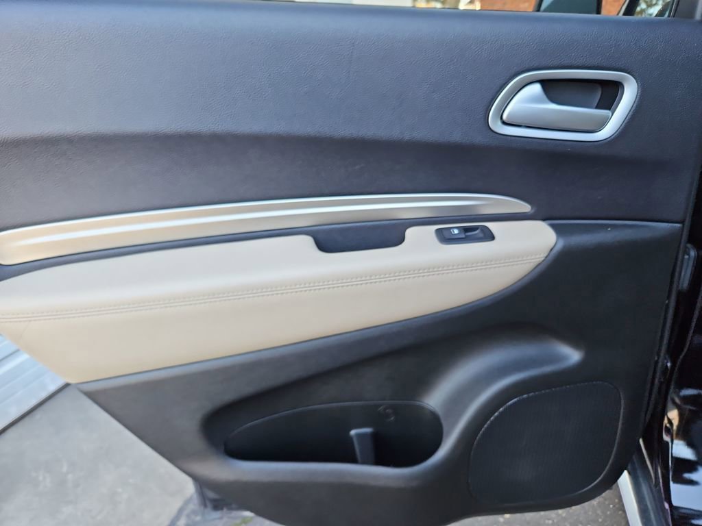 Used 2019 Dodge Durango SXT image 29