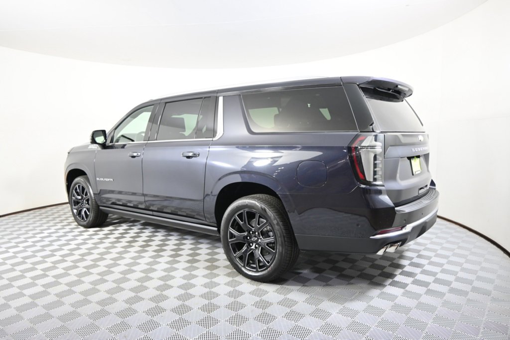 New 2026 Chevrolet Suburban High Country image 5