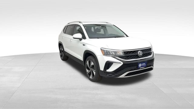 Certified 2024 Volkswagen Taos SE AWD/4WD image 9