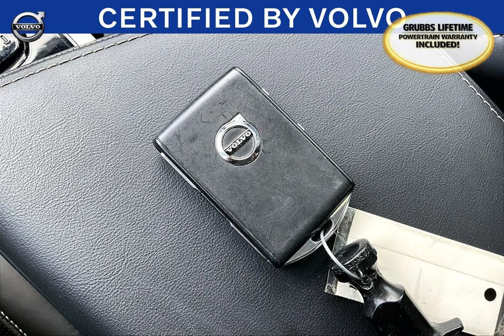Certified 2023 Volvo XC60 B5 Ultimate w/ Climate Package FWD image 14