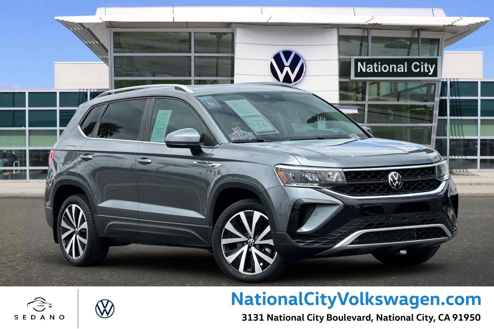 Used 2023 Volkswagen Taos SE w/ Panoramic Sunroof Package FWD image 1