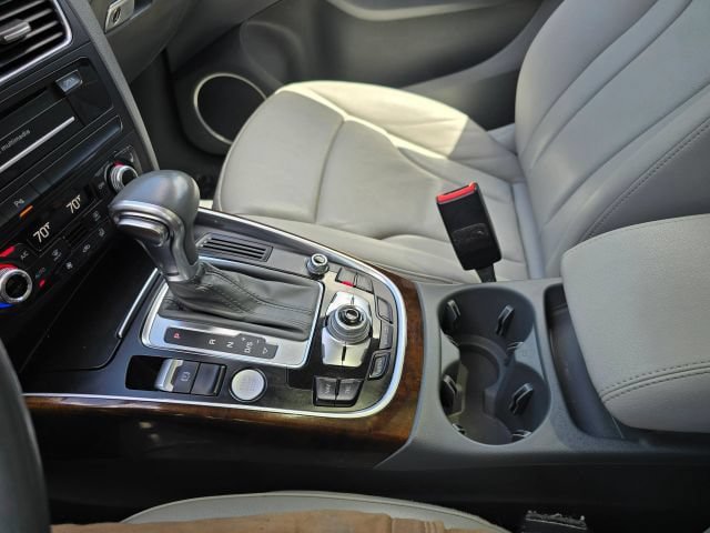 Used 2015 Audi Q5 2.0T Premium Plus w/ Technology Package AWD/4WD image 29