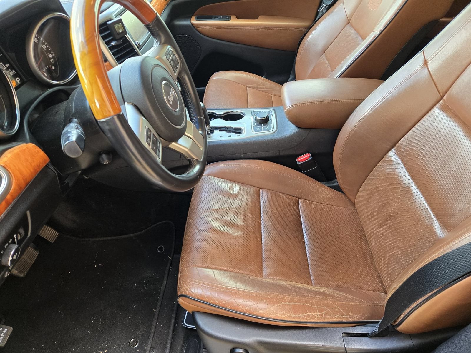 Used 2012 Jeep Grand Cherokee Overland AWD/4WD image 14