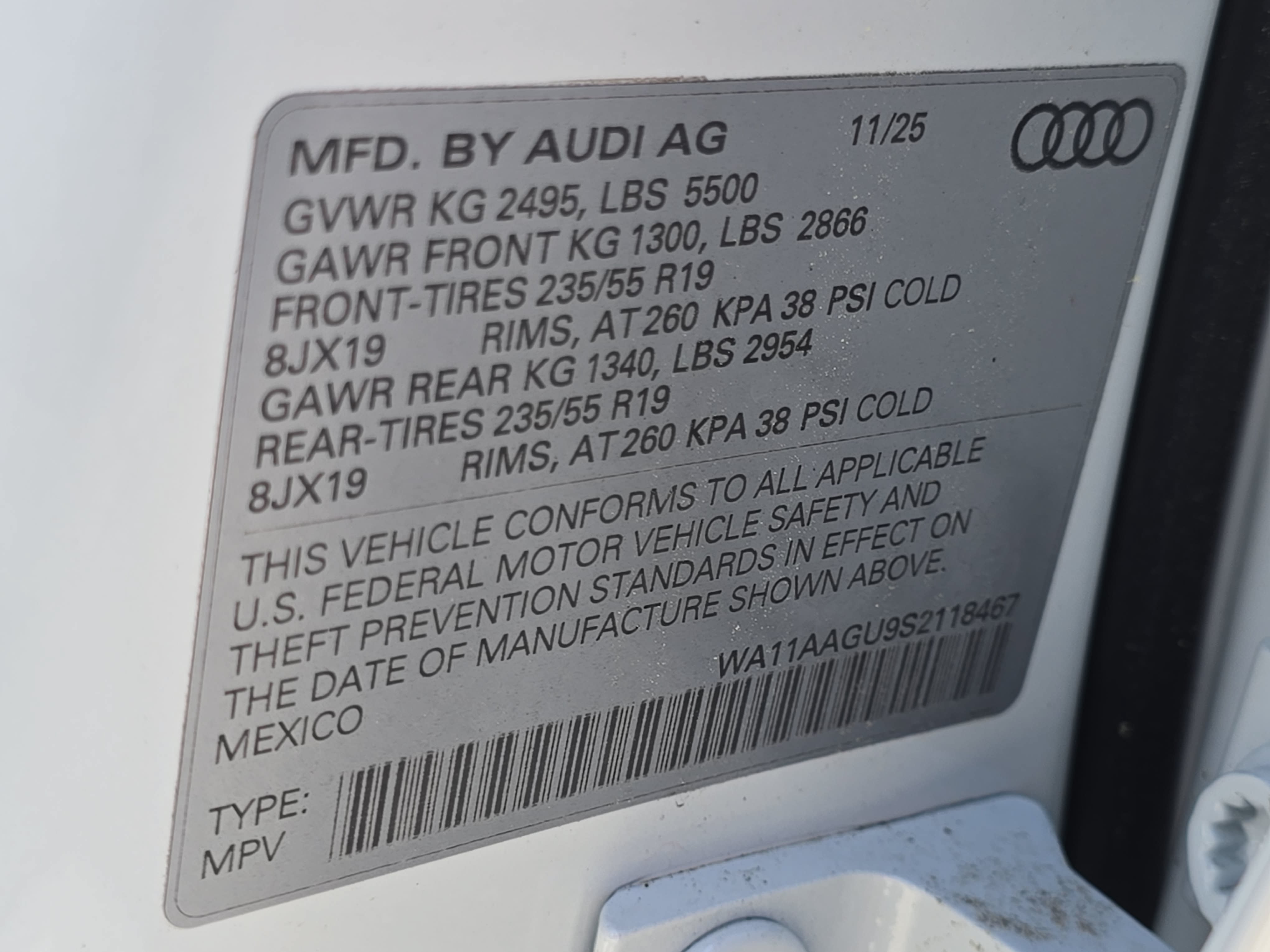 Used 2025 Audi Q5 Premium AWD/4WD image 34