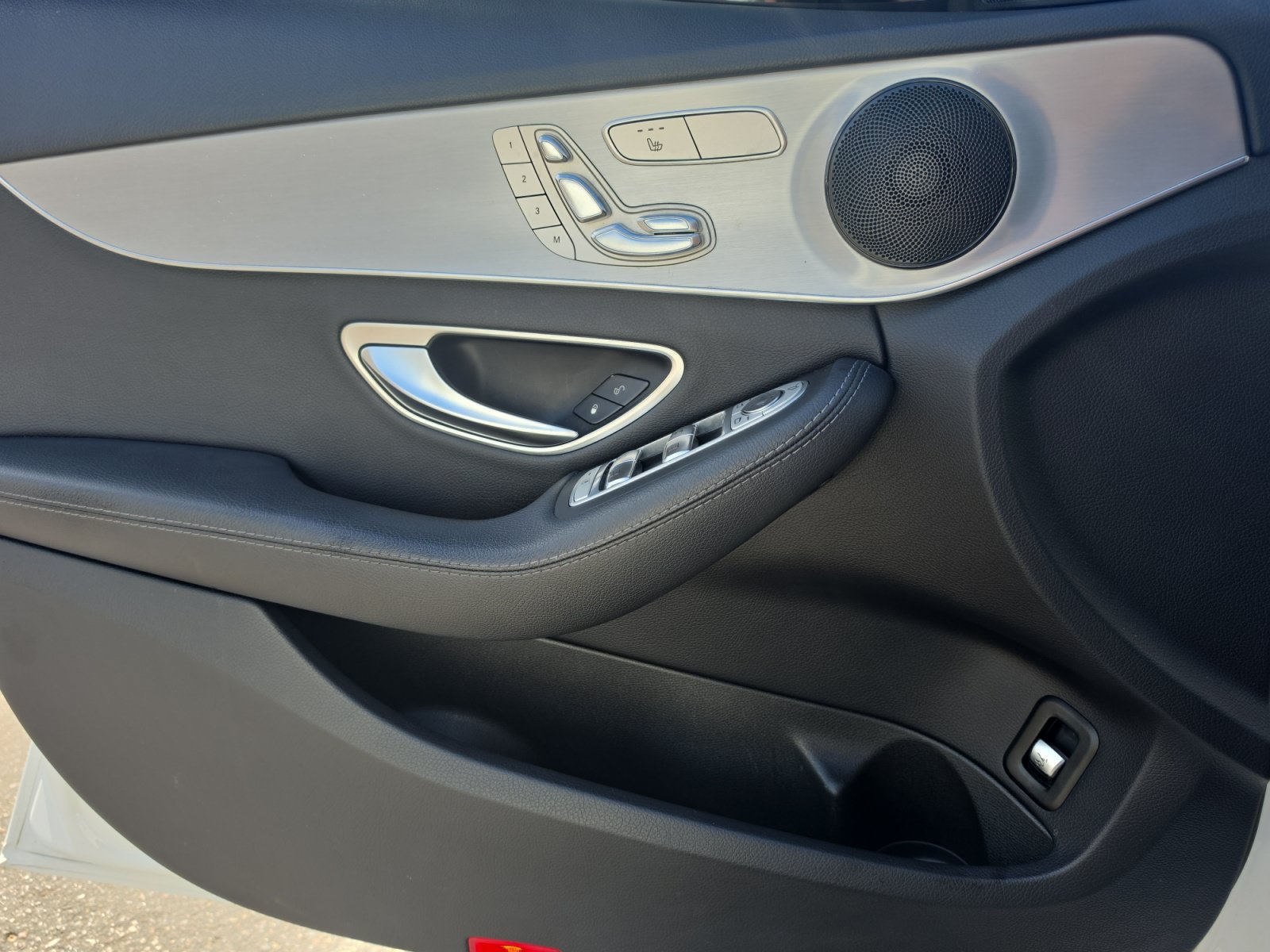 Used 2016 Mercedes-Benz C 300 4MATIC Sedan image 10