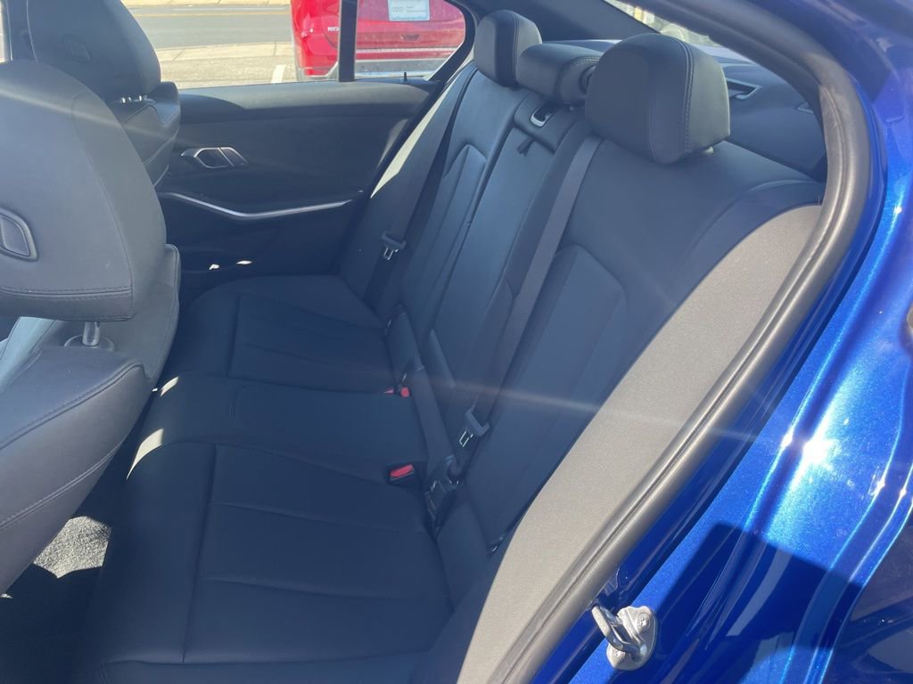Used 2019 BMW 330i xDrive Sedan w/ M Sport Package image 10
