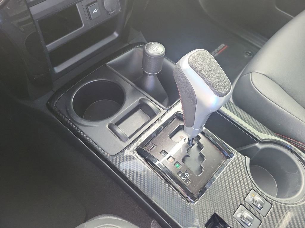 Used 2020 Toyota 4Runner TRD Off-Road Premium w/ Moonroof Package AWD/4WD image 22