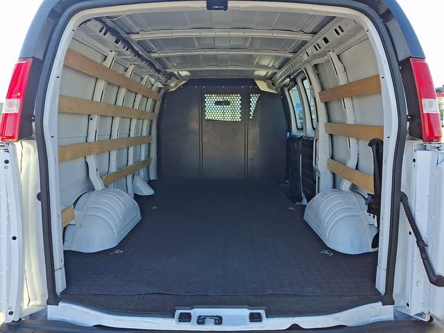 Used 2025 GMC Savana 2500 w/ Driver Convenience Package RWD image 28