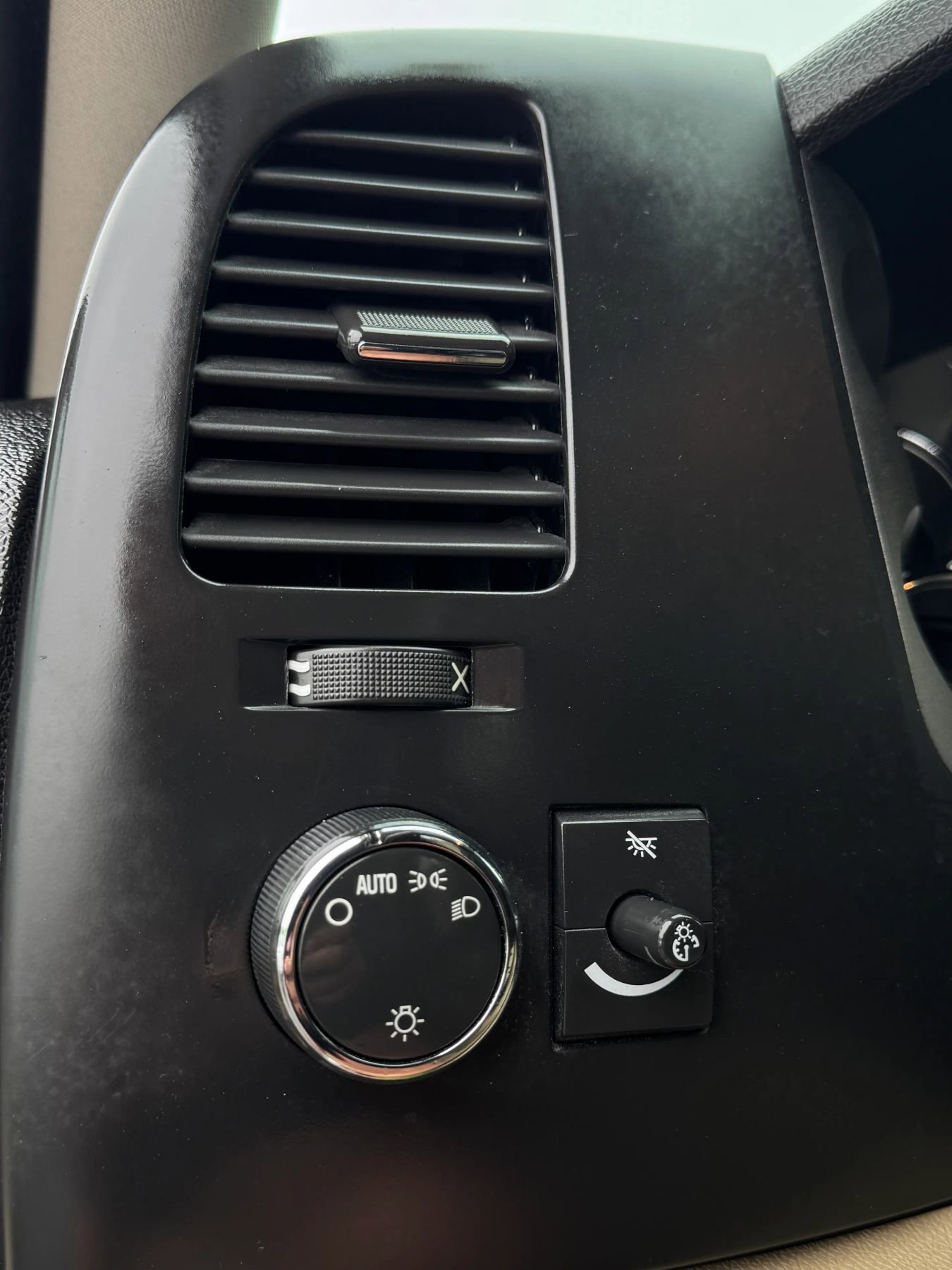 Used 2007 Chevrolet Silverado 1500 LT w/ Towing Package image 15