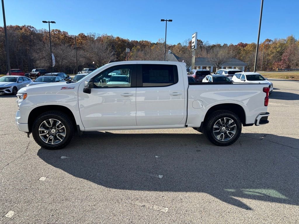 New 2026 Chevrolet Silverado 1500 RST w/ Z71 Off-Road Package AWD/4WD image 3