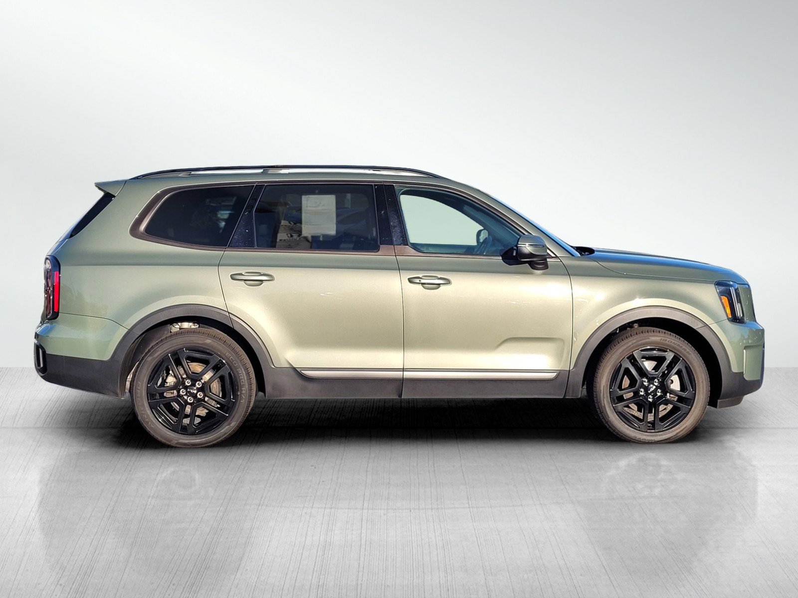 Used 2023 Kia Telluride EX X-Line image 4