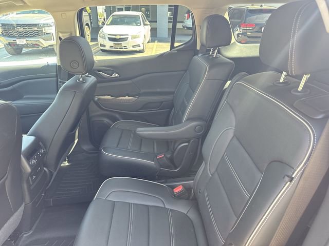 Used 2023 GMC Acadia Denali w/ Denali Ultimate Package AWD/4WD image 26