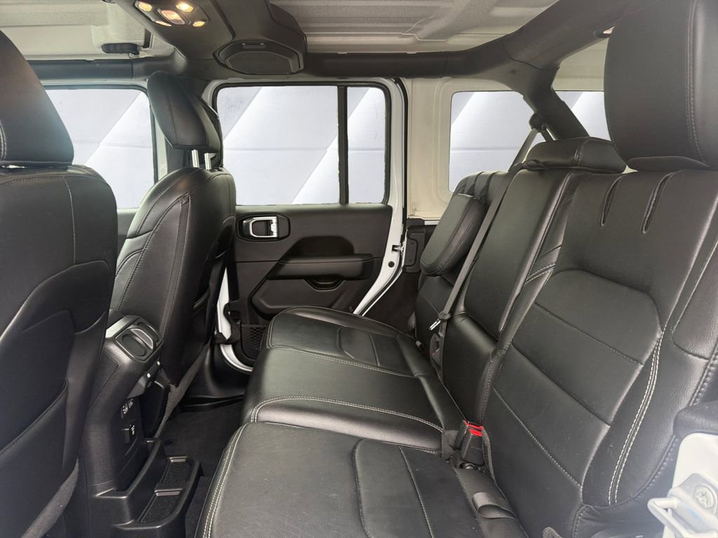 Certified 2022 Jeep Wrangler Unlimited Sahara w/ Cold Weather Group image 11