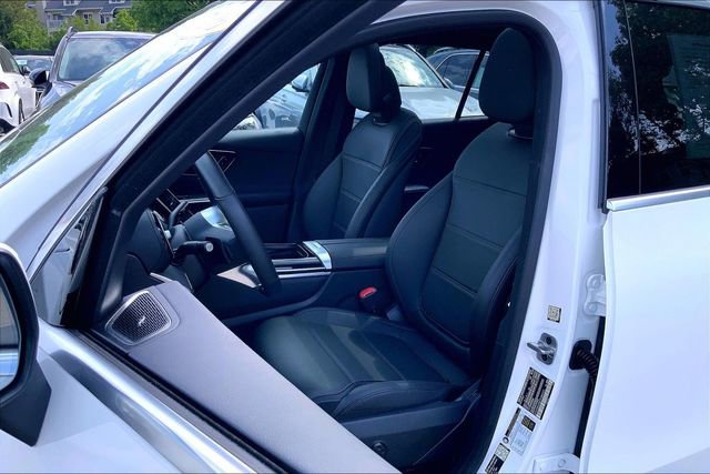Used 2026 Mercedes-Benz GLC 300 4MATIC image 6
