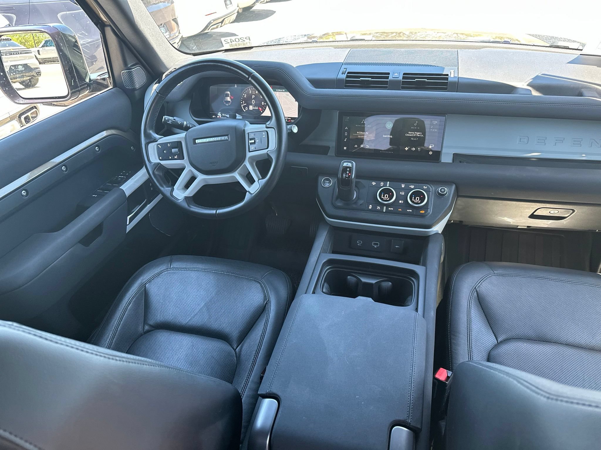 Used 2023 Land Rover Defender 110 S AWD/4WD image 5