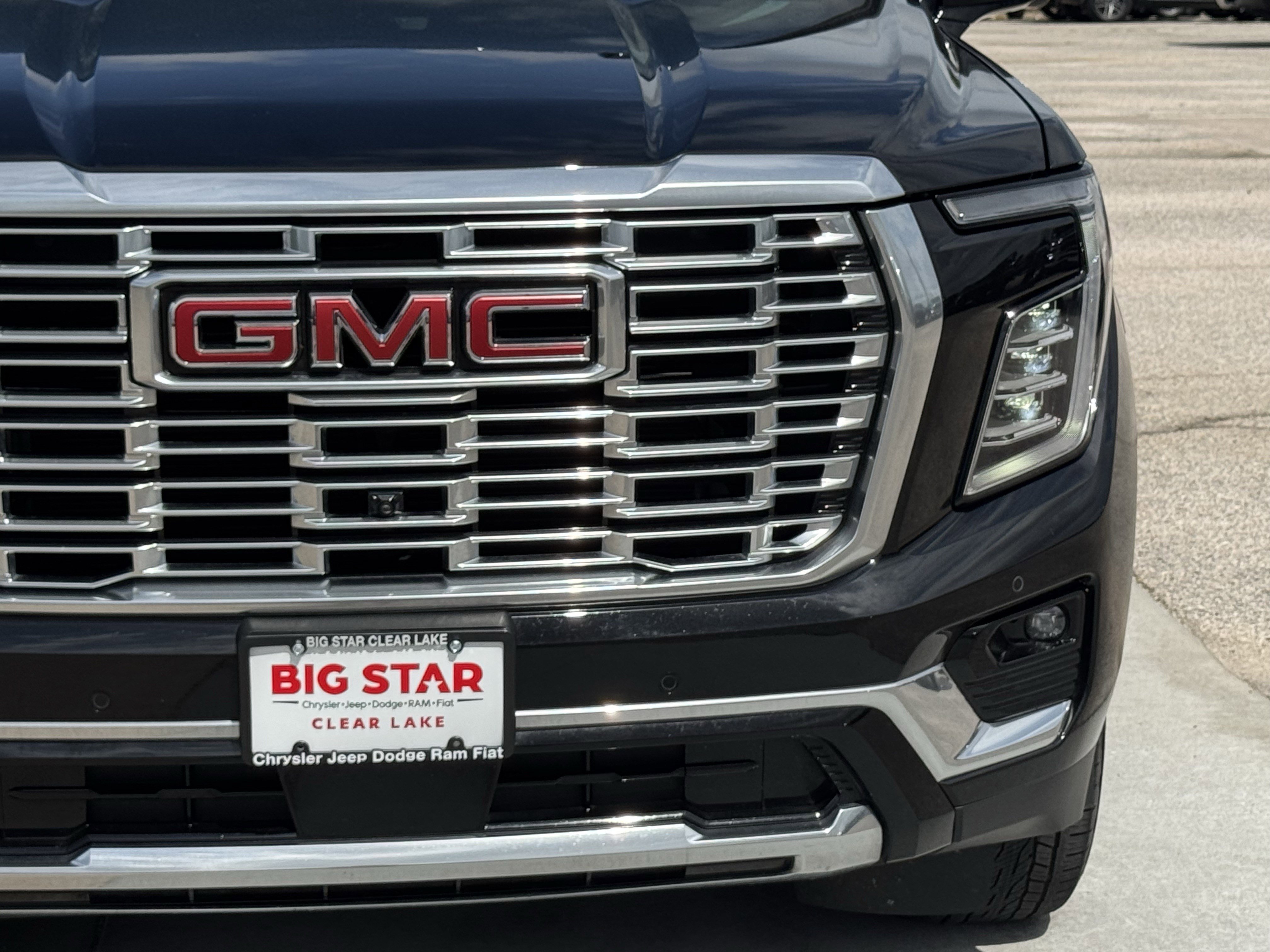 Used 2025 GMC Yukon Denali image 5