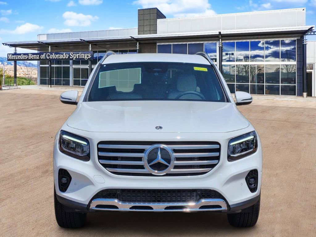 Used 2025 Mercedes-Benz GLB 250 GLB 250 image 2